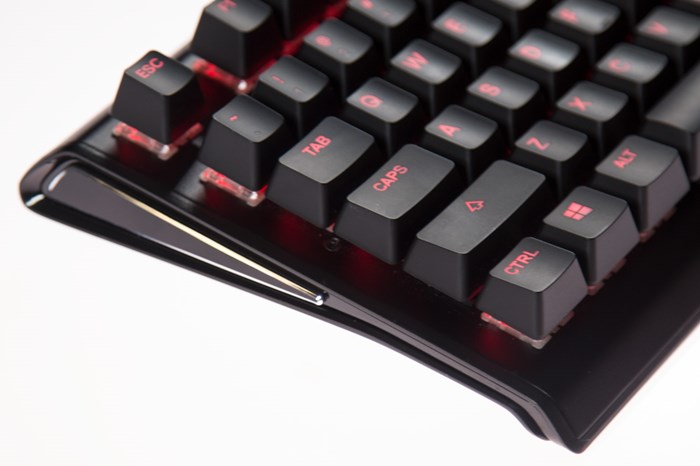 Visual SteelSeries Apex M750